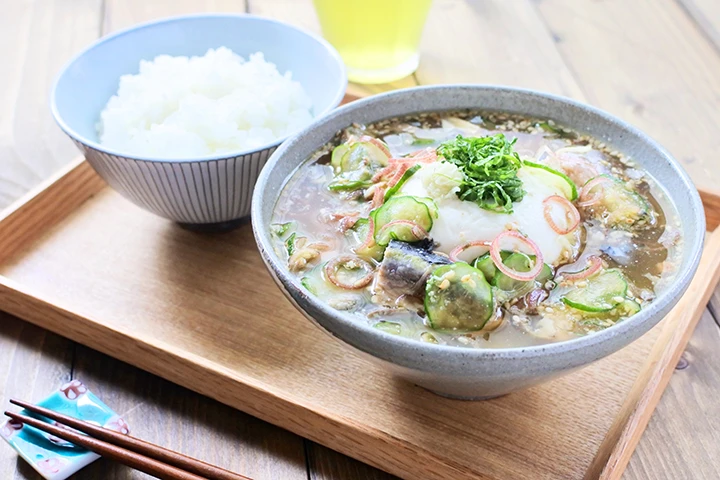 暑さ吹き飛ぶ！豆腐とサバ缶の冷汁