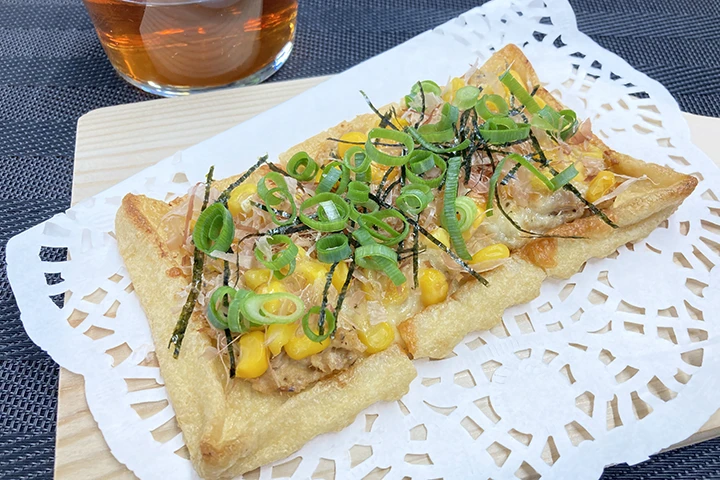 まるでピザ！？　昔あげのツナマヨコーンピザ